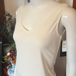 NWT Mavi size XS Elegant Cream Sleeveless Top